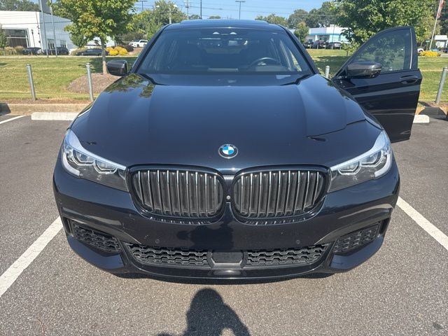 2019 Bmw 740i Sedan photo 2