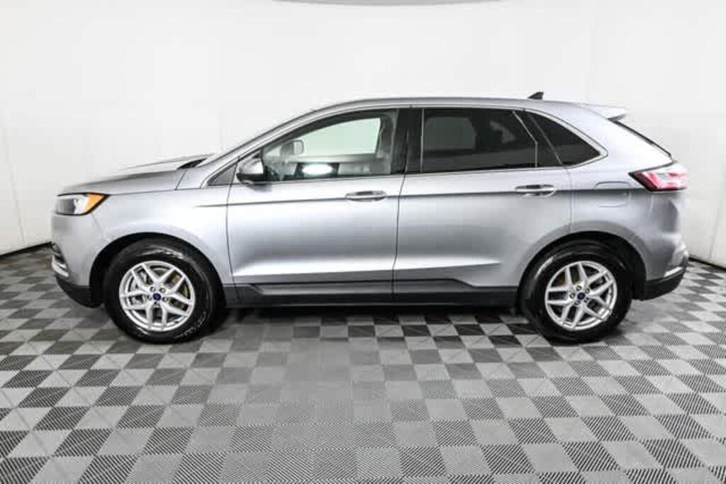 Used 2022 Ford Edge SEL AWD