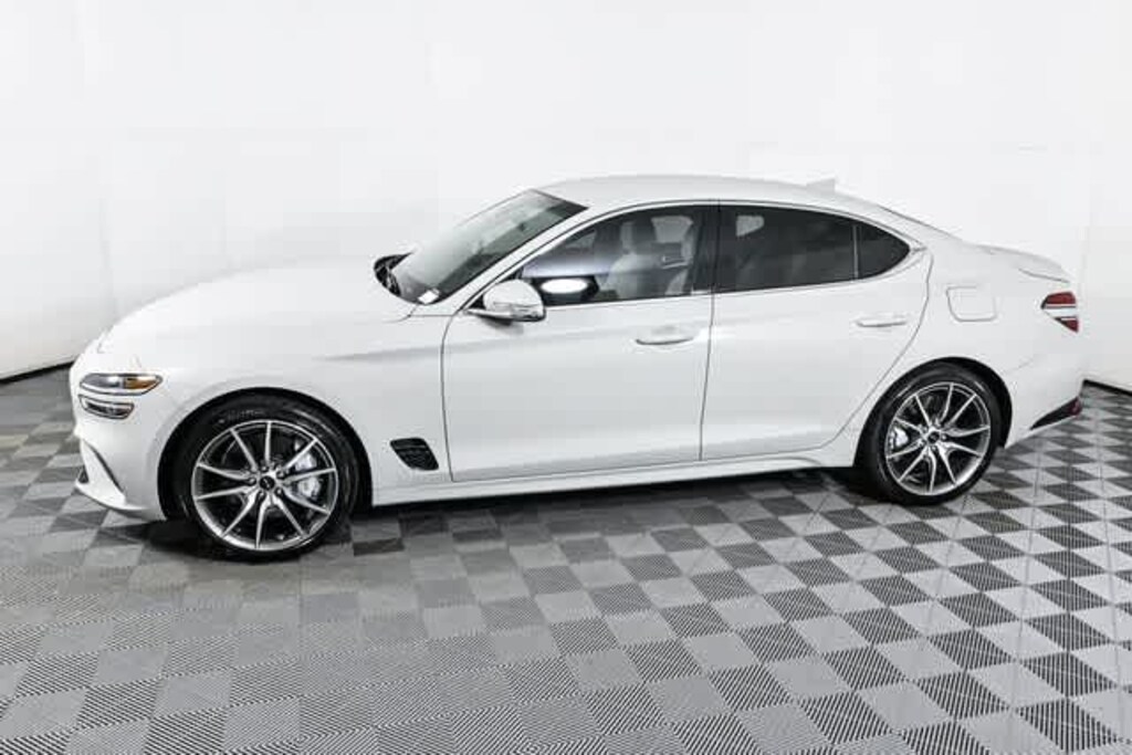 New 2025 Genesis G70 2.5T Sedan