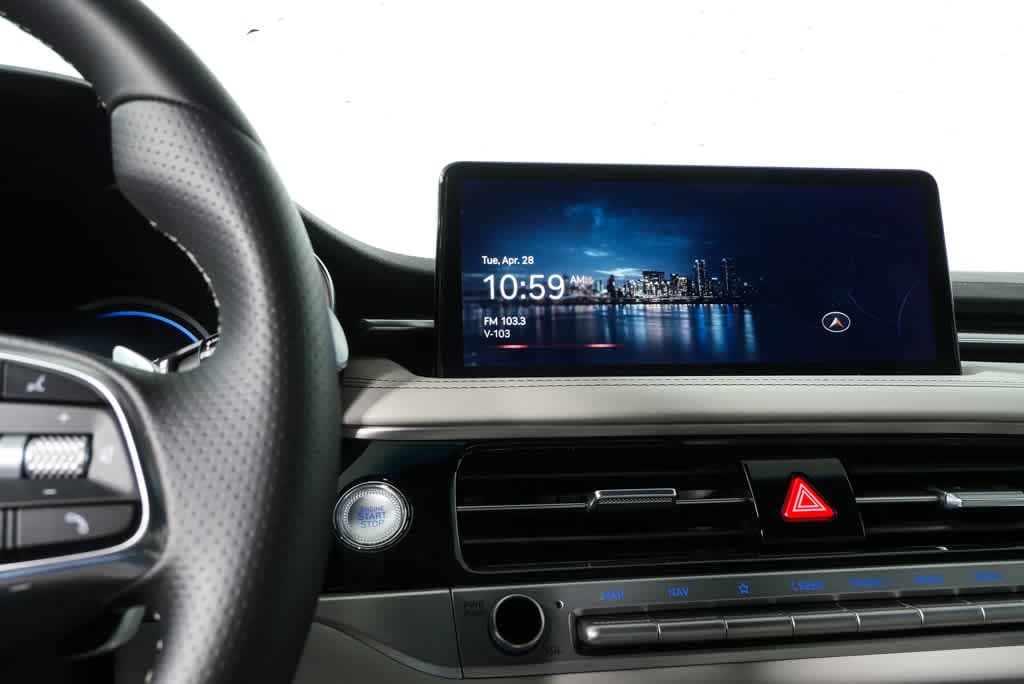 2025 GENESIS G70 Standard - Photo 12