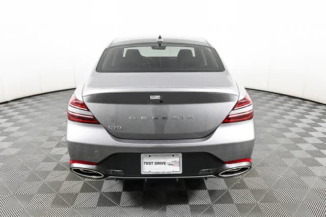 2025 GENESIS G70 Standard - Photo 4