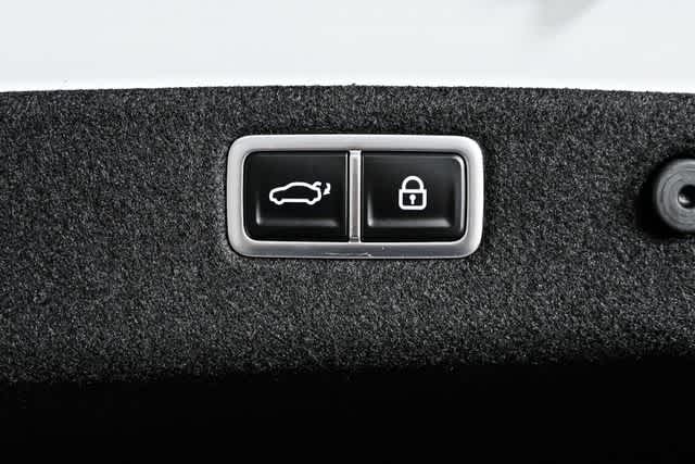 2025 GENESIS G70 Sport Advanced - Photo 9