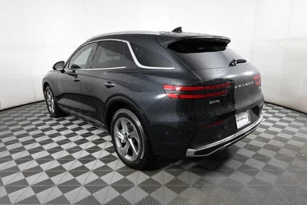 New 2026 Genesis GV70 SUV