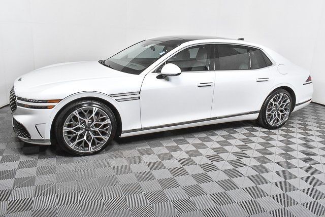 2025 Genesis G90 3.5T AWD photo 4