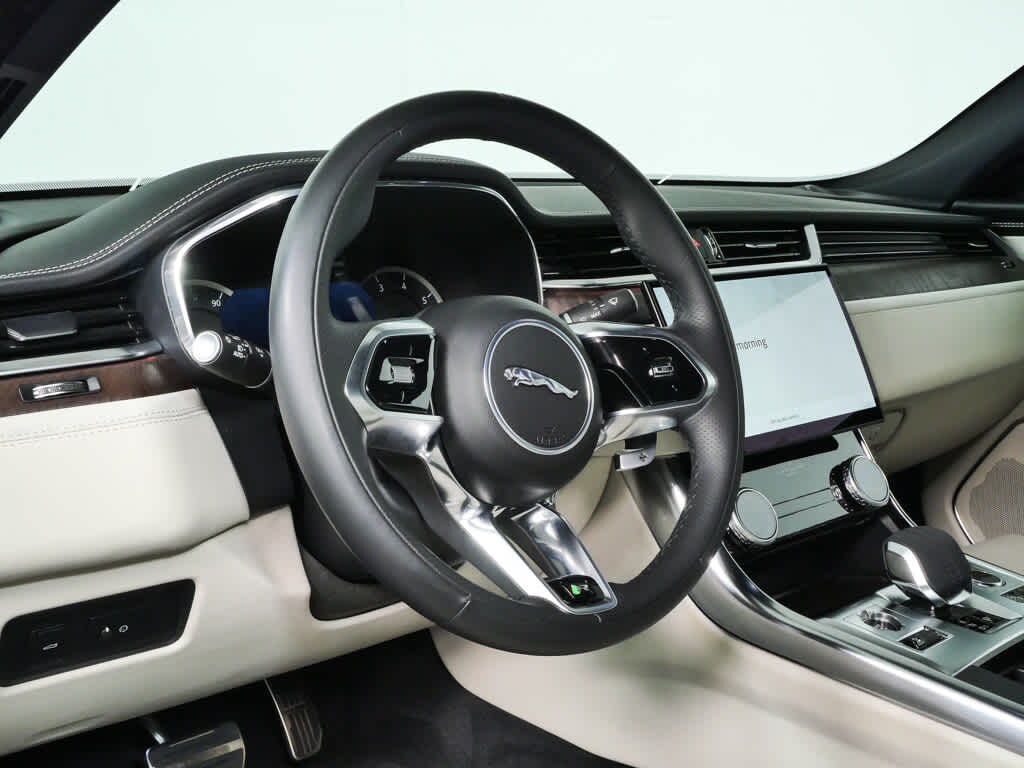 Used 2022 Jaguar XF R-Dynamic SE Sedan