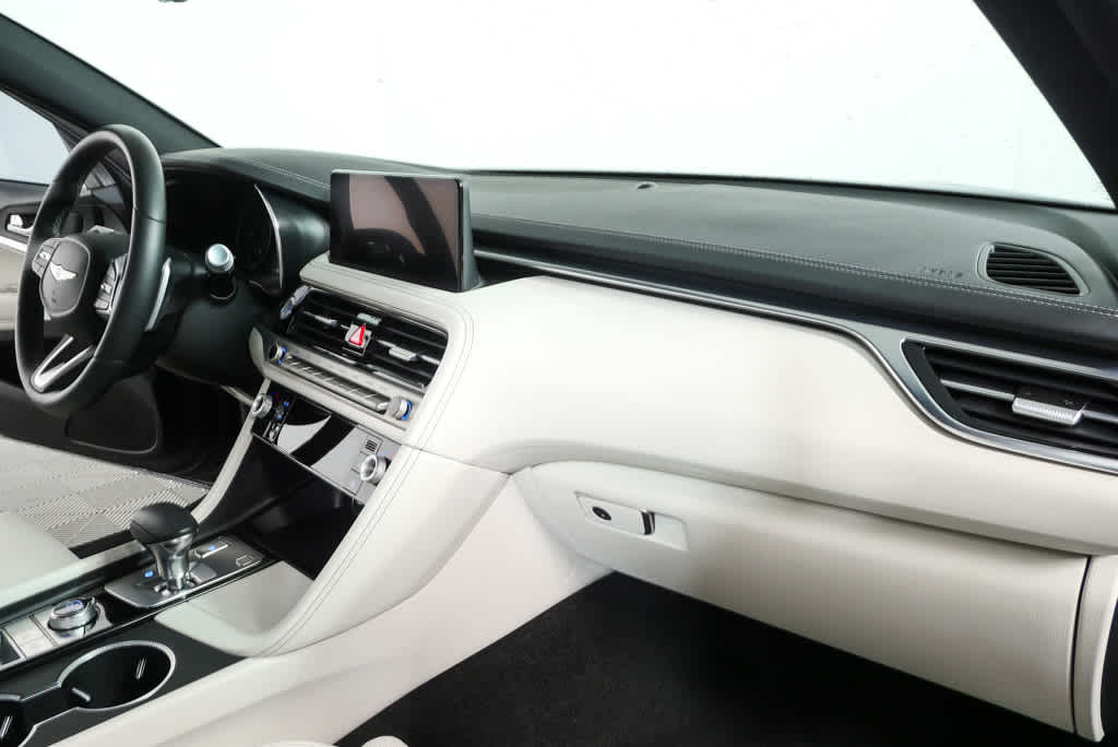 2025 GENESIS G70 Standard - Photo 23