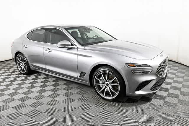 2025 Genesis G70 2.5T Standard's photo