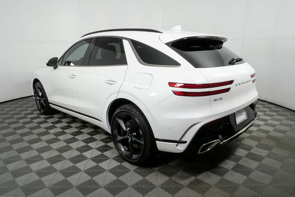 2026 Genesis GV70 2.5T Sport Prestige photo 3