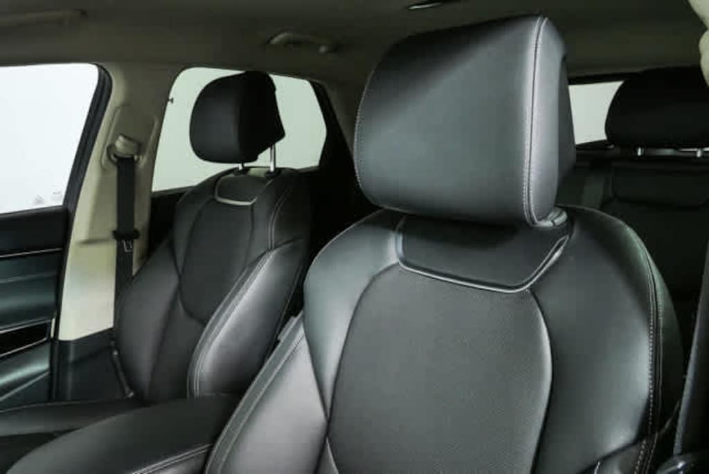 Certified 2025 Genesis GV70 2.5T SUV