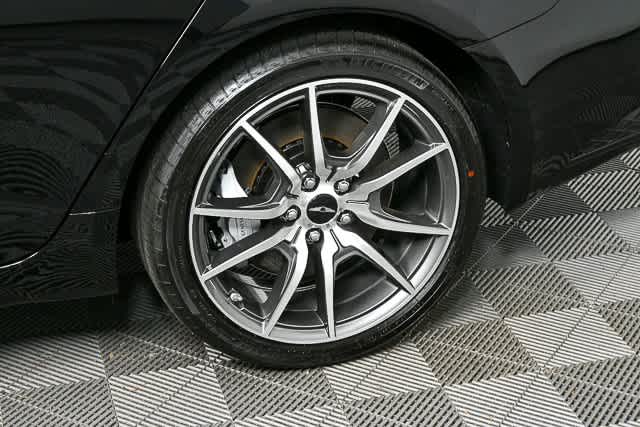 2025 GENESIS G70 Standard - Photo 11