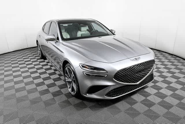 2025 GENESIS G70 Standard's photo