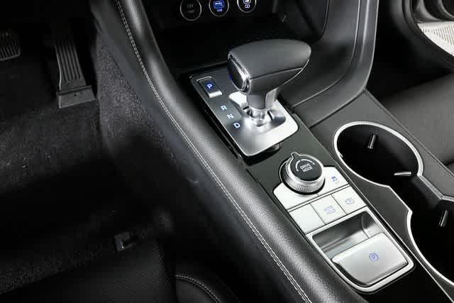 2025 GENESIS G70 Standard - Photo 24