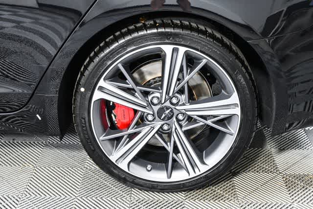 2025 GENESIS G70 Sport Advanced - Photo 10