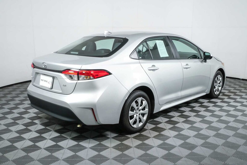 Used 2025 Toyota Corolla LE Sedan