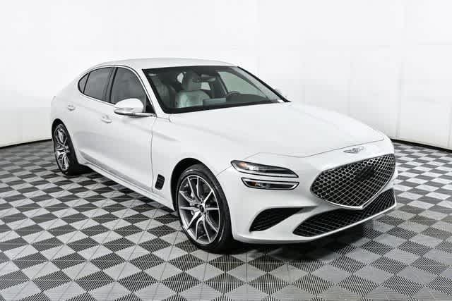 2025 GENESIS G70 Standard's photo