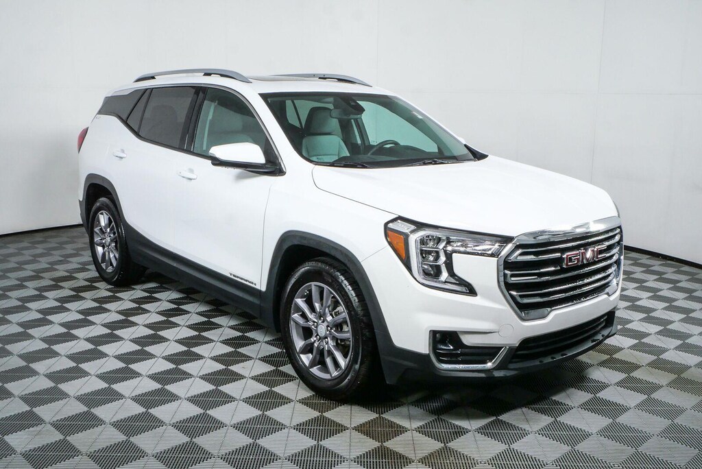 Used 2022 GMC Terrain SLT SUV