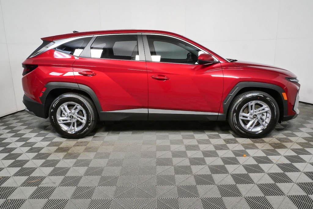 New 2026 Hyundai Tucson SE SUV