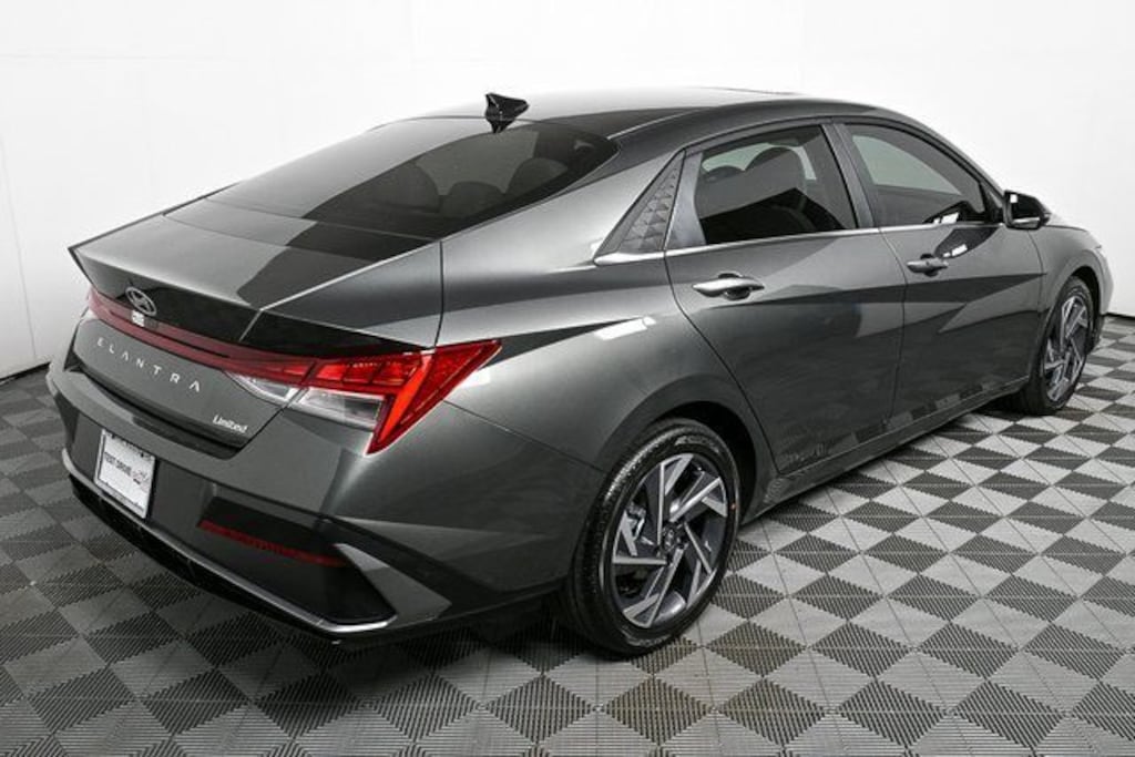 New 2026 Hyundai Elantra Limited Sedan