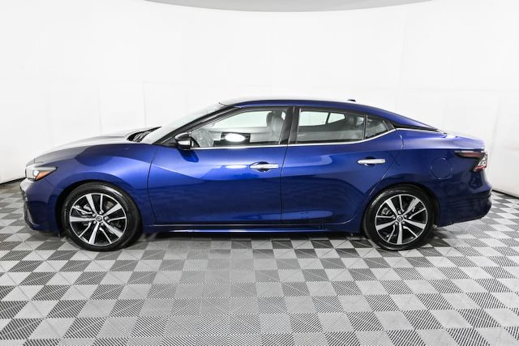 Used 2023 Nissan Maxima SV Sedan