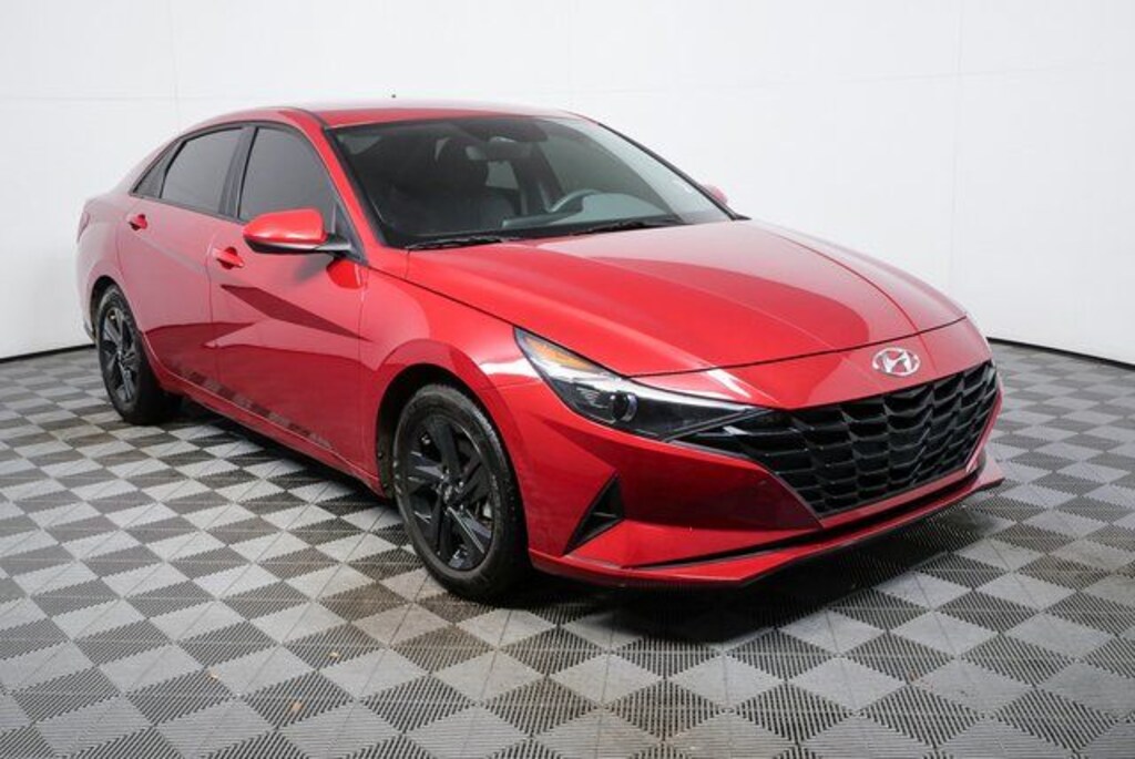 Used 2023 Hyundai Elantra SEL Sedan
