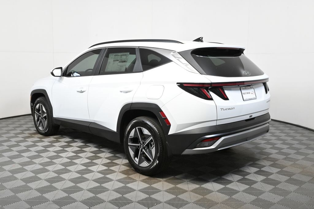 New 2026 Hyundai Tucson Hybrid SEL Convenience SUV