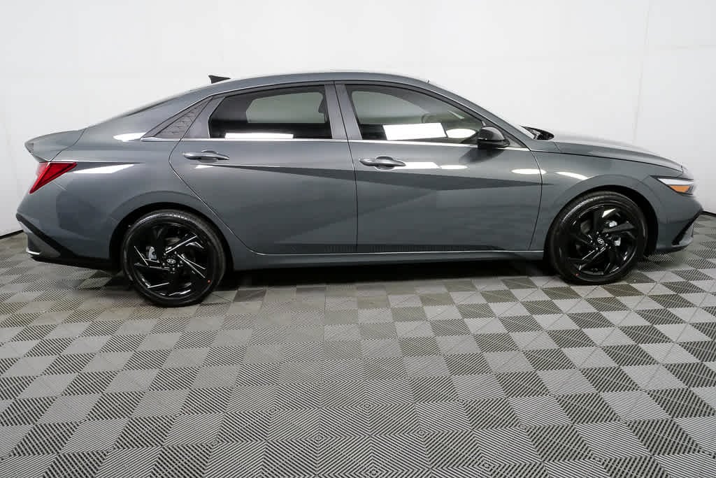New 2026 Hyundai Elantra SEL Sport Premium Sedan