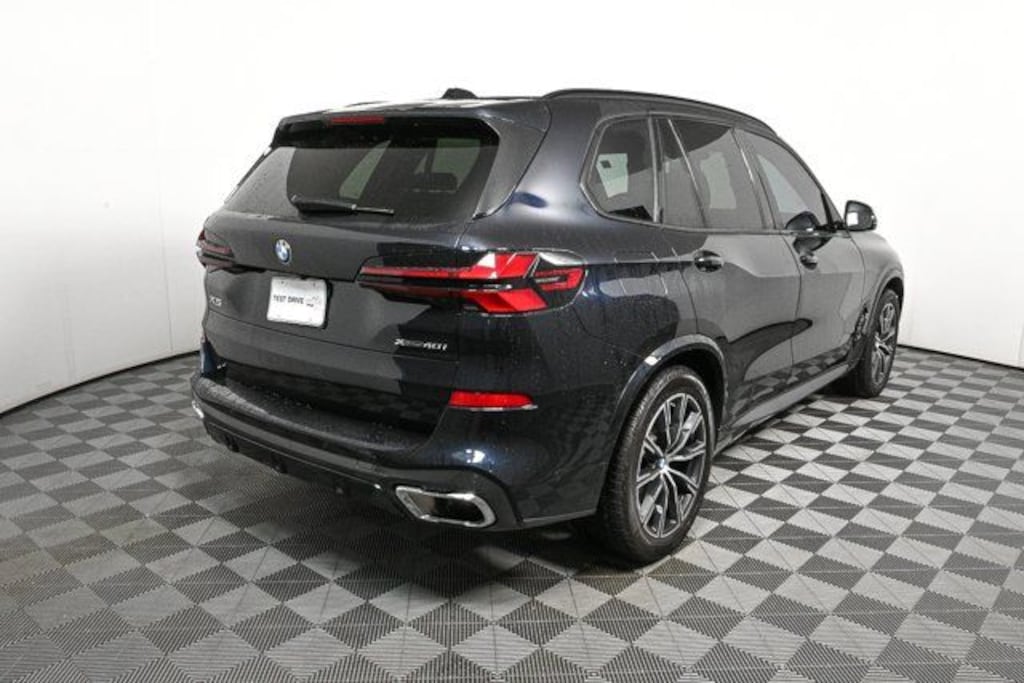 Used 2024 BMW X5 xDrive40i w/M Sport Package SUV