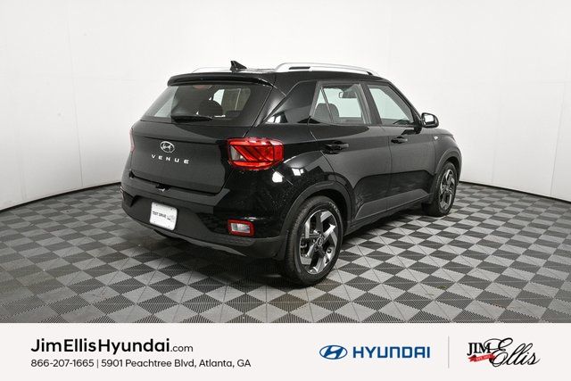 2022 Hyundai Venue SEL Limited photo 3