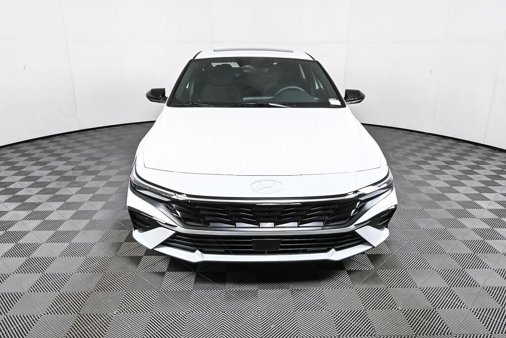 New 2026 Hyundai Elantra SEL Sedan