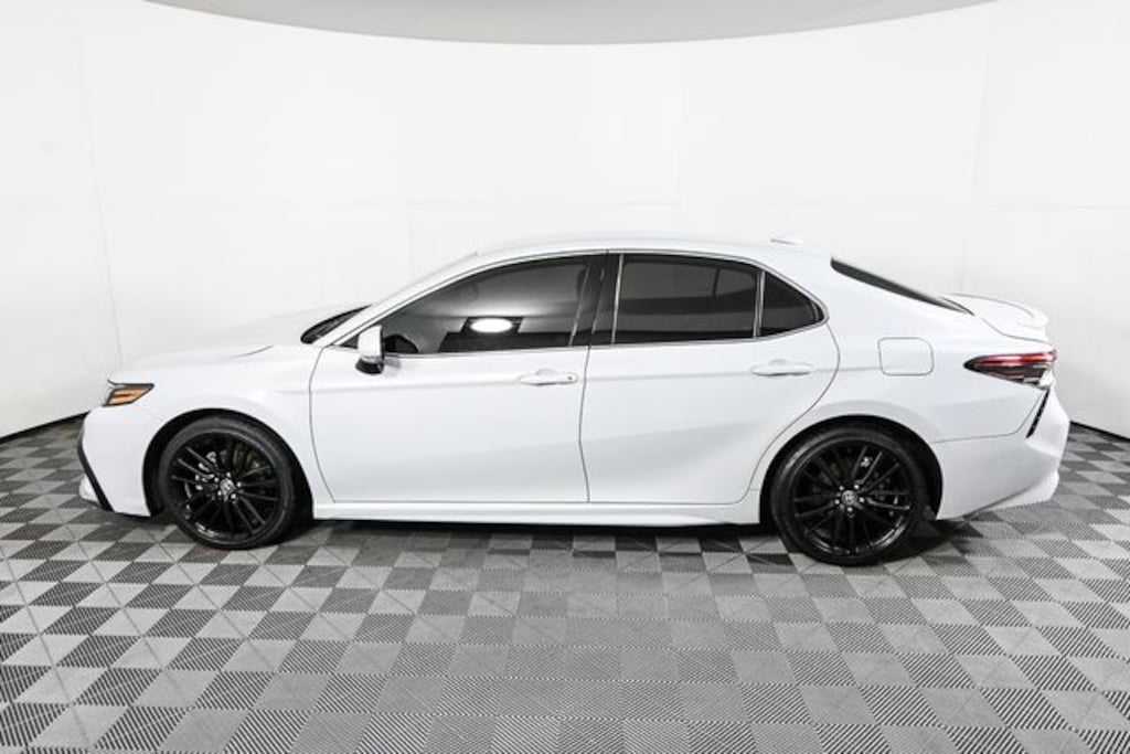 Used 2024 Toyota Camry Hybrid XSE Sedan