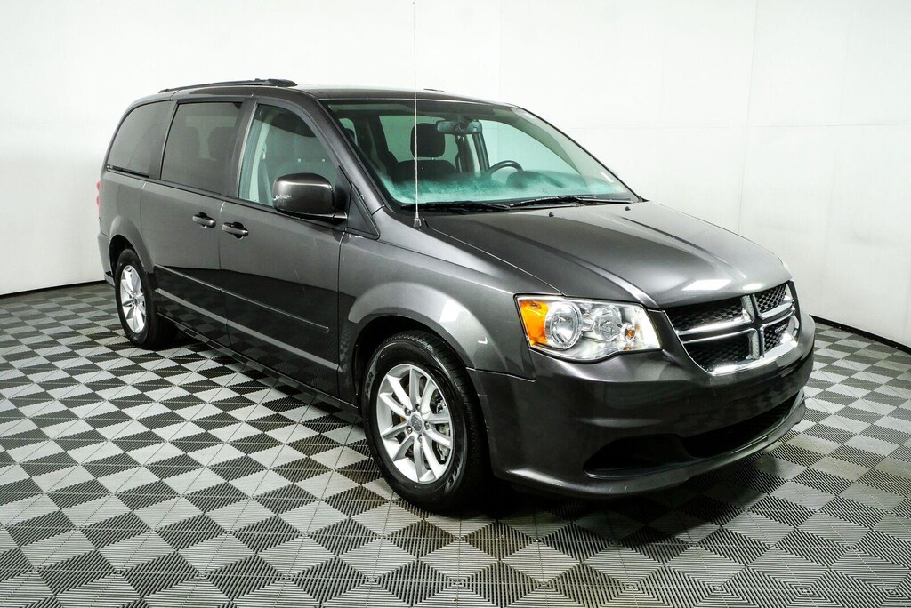 Used 2016 Dodge Grand Caravan SXT Van