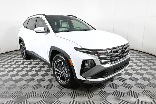 2025 Hyundai Tucson Hybrid Limited photo 3