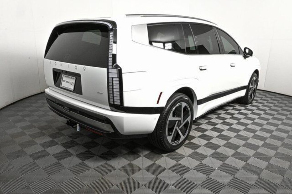 New 2026 Hyundai IONIQ 9 Performance Calligraphy SUV