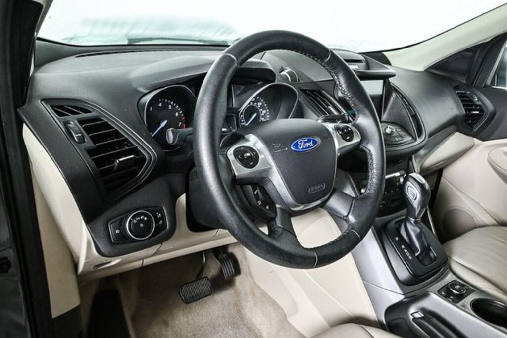 Used 2016 Ford Escape SE w/Convenience Package SUV