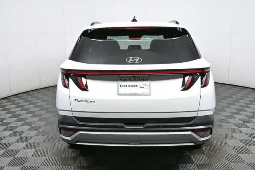 New 2026 Hyundai Tucson Limited FWD
