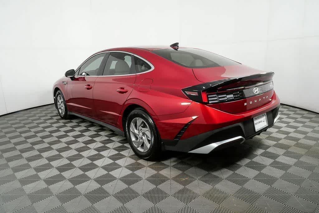 New 2026 Hyundai Sonata SE Sedan