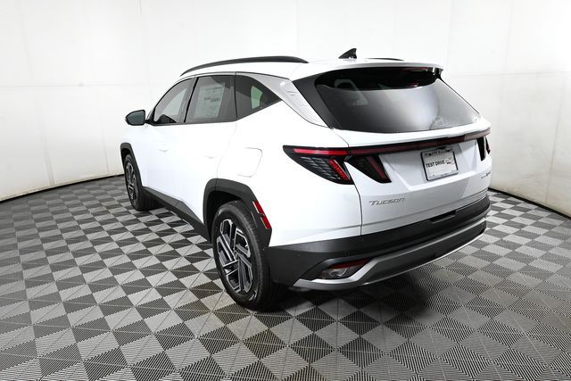 2025 Hyundai Tucson Hybrid Limited photo 2