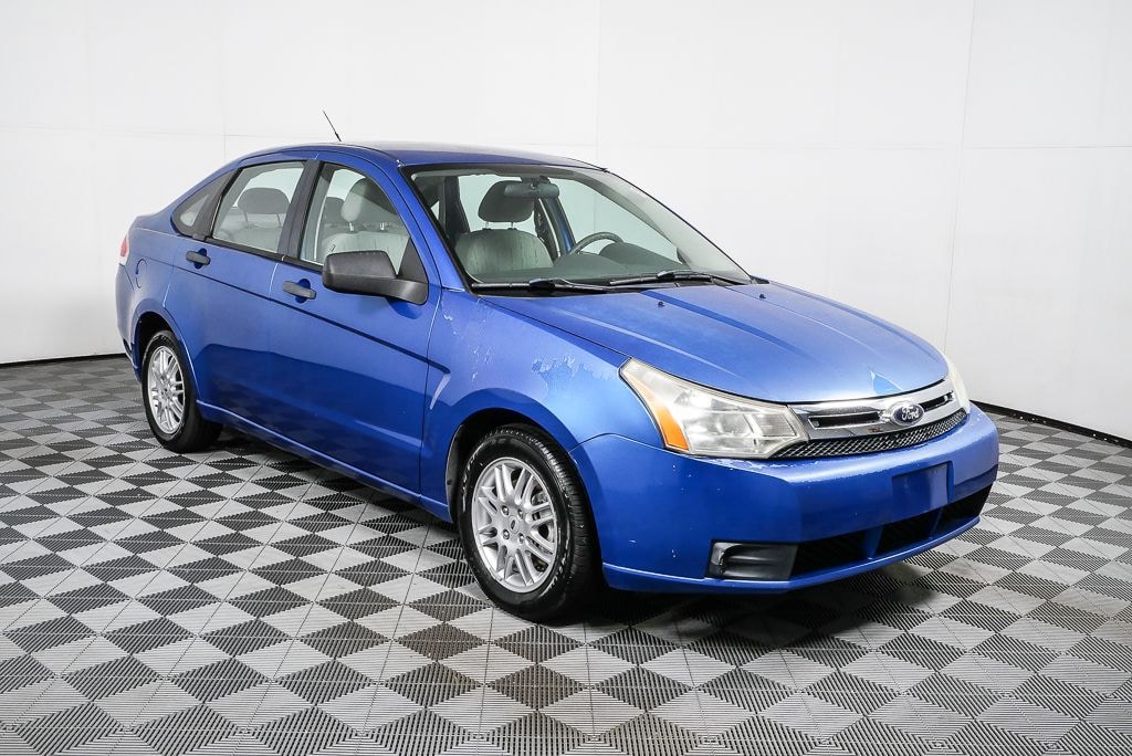 Used 2011 Ford Focus SE Sedan