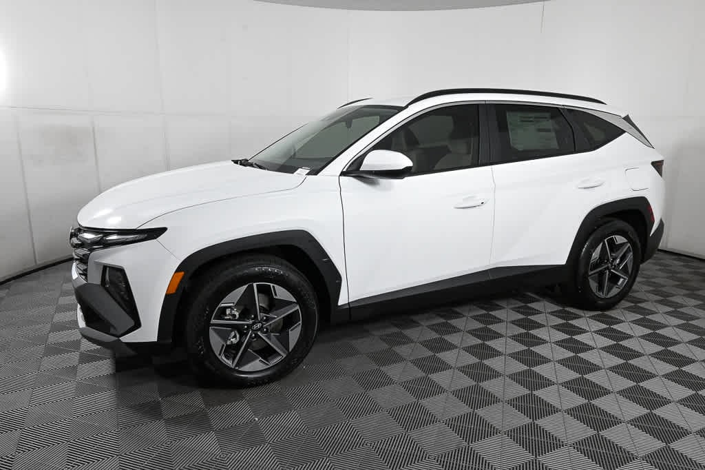 New 2026 Hyundai Tucson SEL FWD
