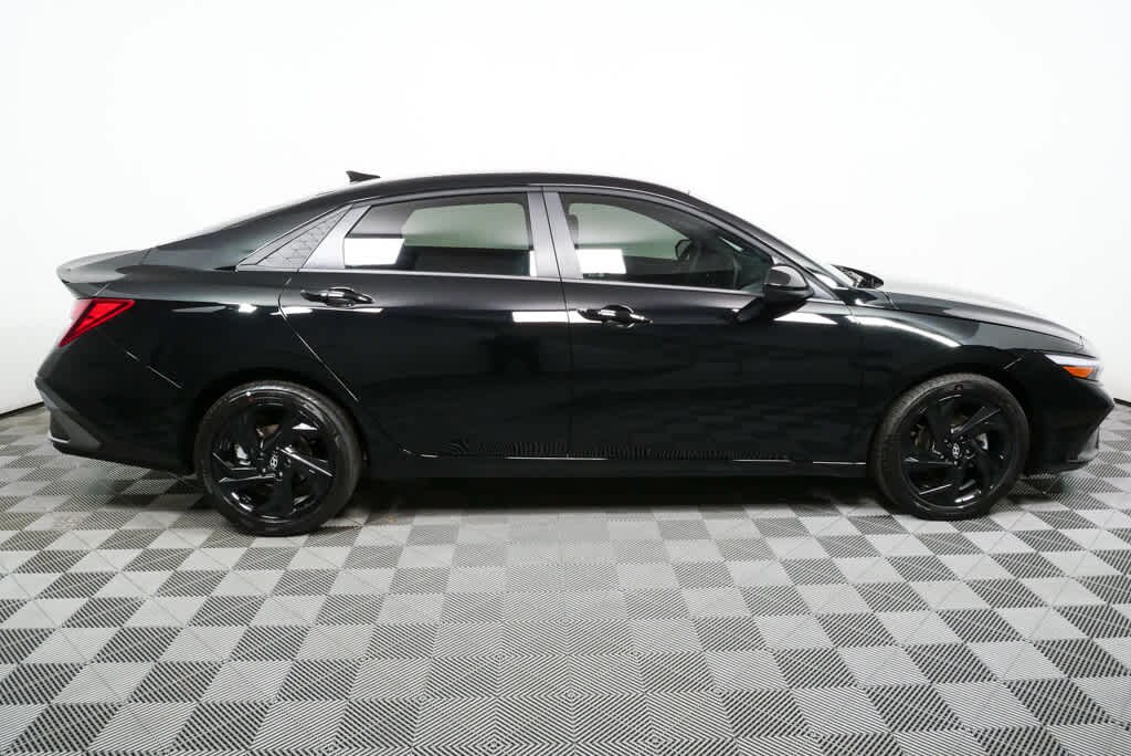 New 2026 Hyundai Elantra SEL Sport Sedan