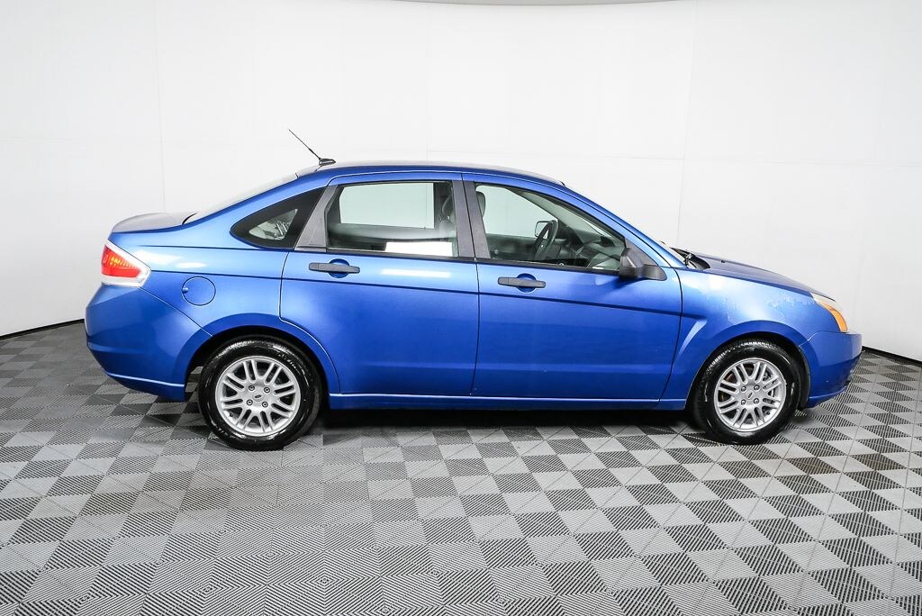 Used 2011 Ford Focus SE Sedan