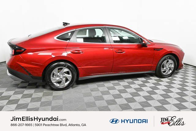 2025 Hyundai Sonata SE photo 2