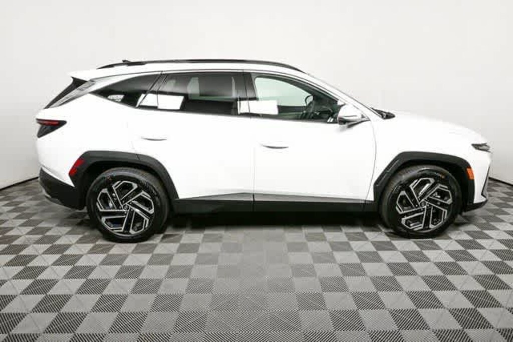 New 2026 Hyundai Tucson Limited FWD