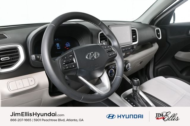 2023 Hyundai Venue SEL photo 4