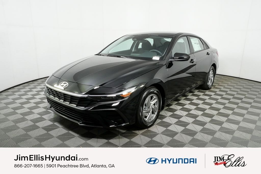 New 2026 Hyundai Elantra SE Sedan