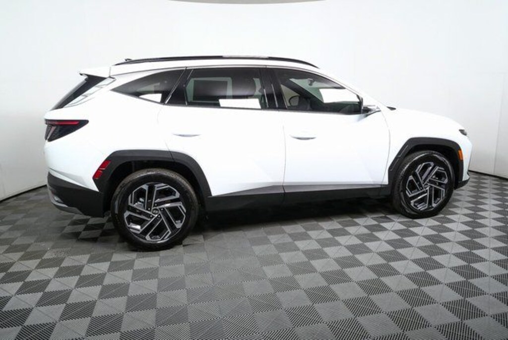 New 2026 Hyundai Tucson Hybrid Limited SUV