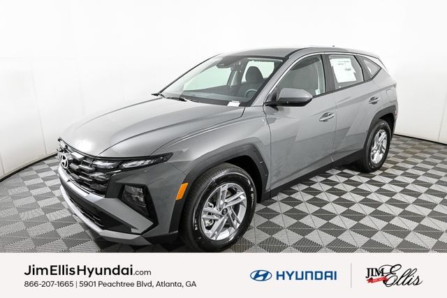 2025 Hyundai Tucson SE photo 2