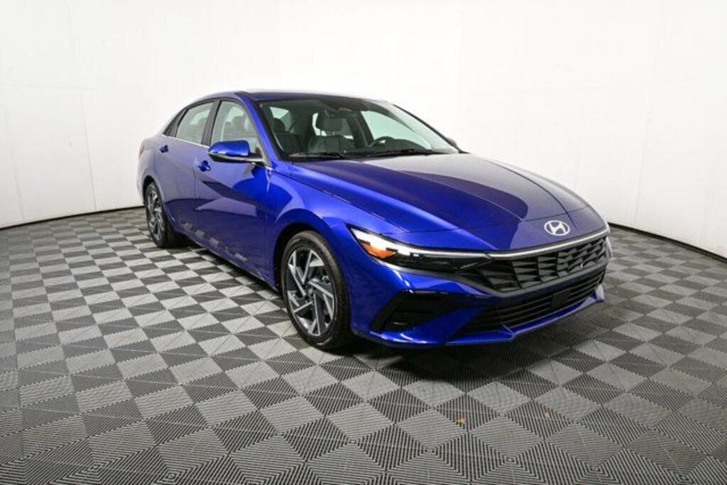 New 2026 Hyundai Elantra Limited Sedan