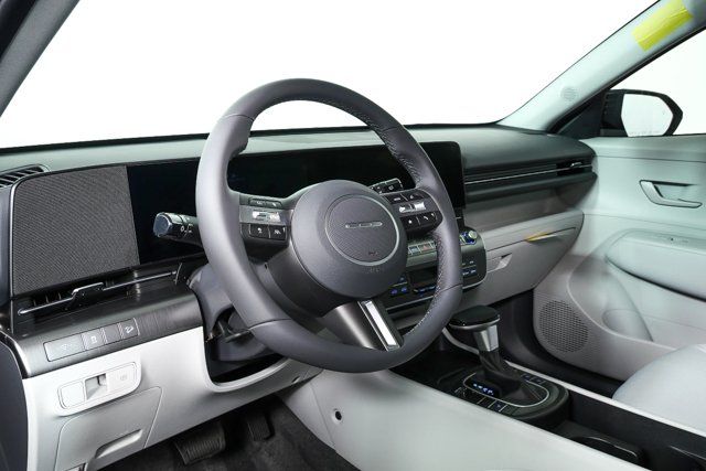 2026 Hyundai Kona SEL photo 4
