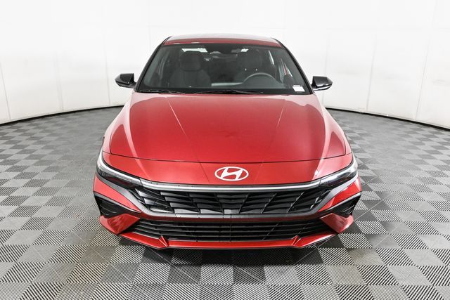 2026 Hyundai Elantra SEL Sport photo 4